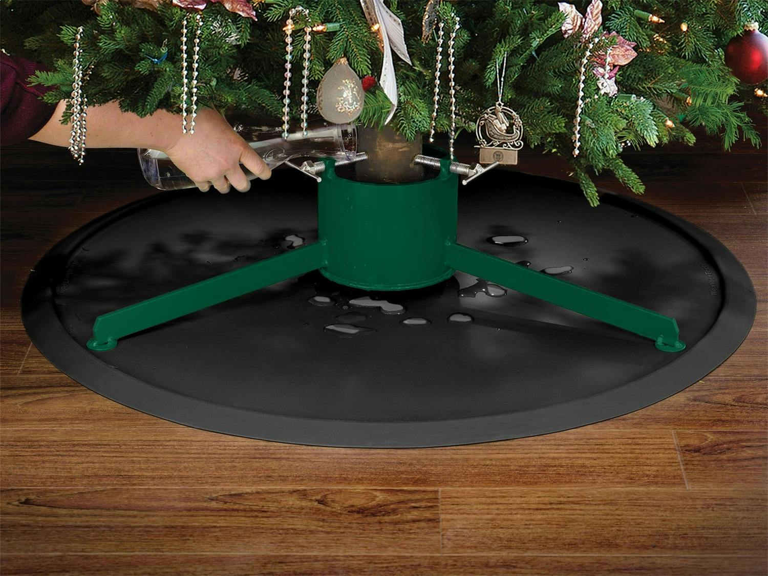 WeatherTech IDMCTM1BK Christmas Tree Mat