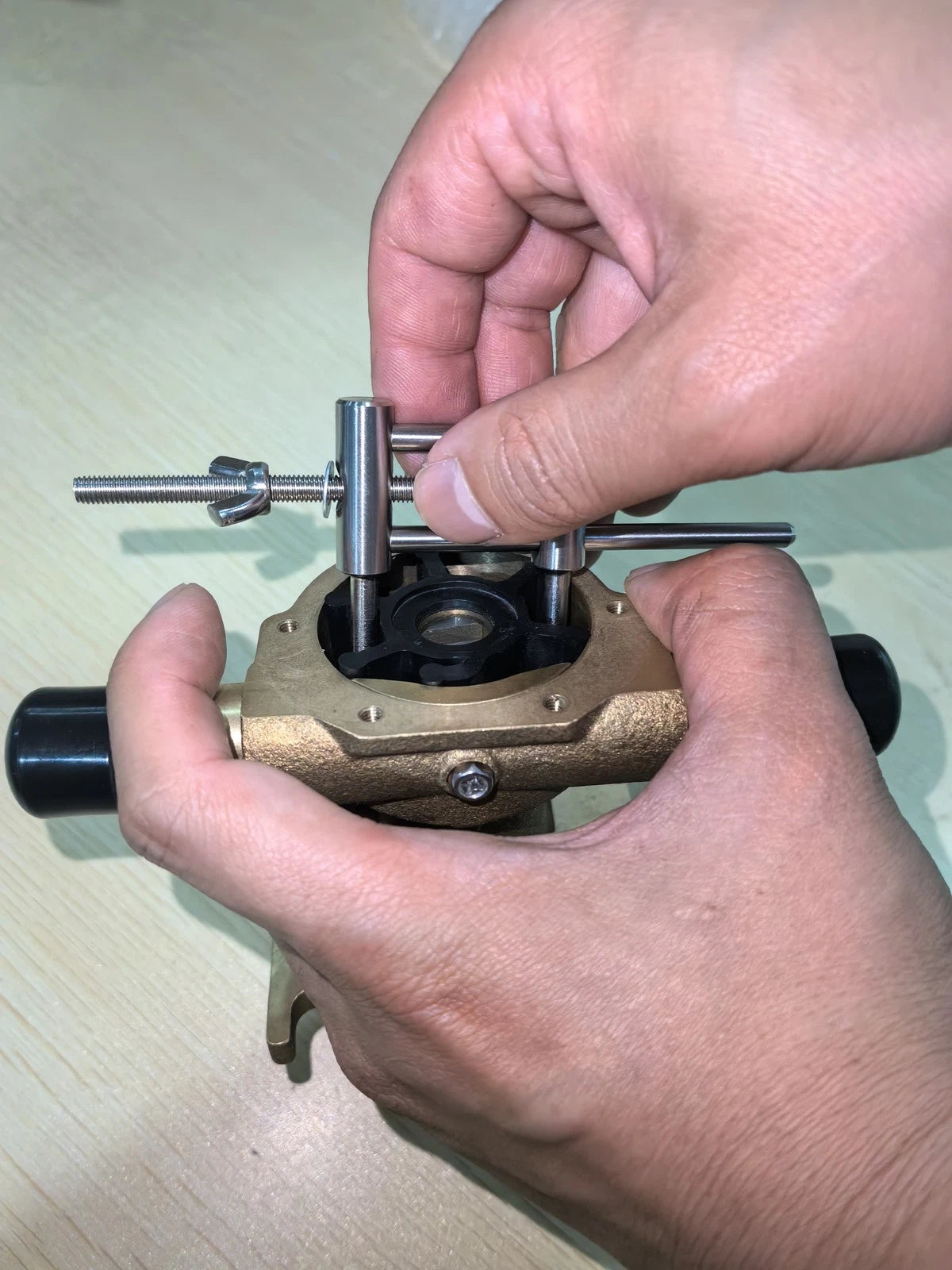 Flexible Impeller Removal Puller for Volvo CEF 500177 JMP 7446 (40MM-80MM)